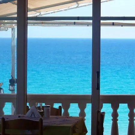 Clear Horizon Aparthotel Ammoudi